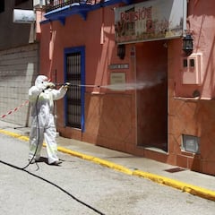 Un muerto y tres casos en un hostal ponen en alerta a Algeciras