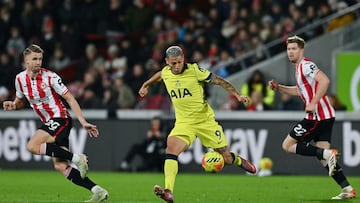 Richarlison, Kristoffer Ajer y Nathan Collins.