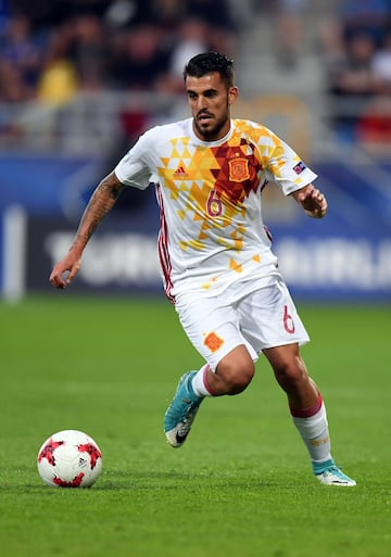 Año raro de Ceballos en el Betis. De ser habitual en la grada con Poyet en el banquillo con Víctor las cosas cambiaron y fue el mejor jugador del año verdiblanco.