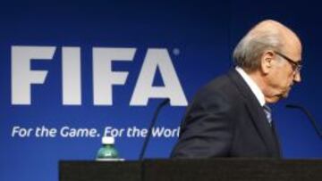 Joseph Blatter pone su cargo a disposición del Congreso FIFA