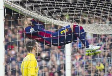 Gerard Piqué con el Barcelona.