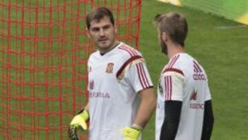 La llegada de Cech al Arsenal cierra otra puerta a Casillas