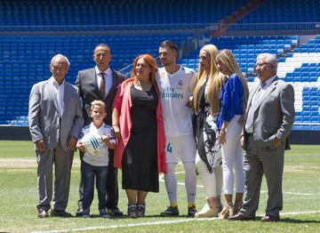 Las mejores imágenes de la presentación de Dani Ceballos