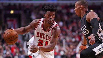 Dec 28, 2016; Chicago, IL, USA; Chicago Bulls forward Jimmy Butler (21) dribbles the ball against Brooklyn Nets guard Randy Foye (2) during the second half at the United Center. Mandatory Credit: Mike DiNovo-USA TODAY Sports