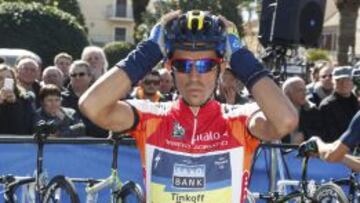 Alberto Contador, con el maillot rojo de la clasificaci&oacute;n por puntos de la Tirreno-Adri&aacute;tico.
 
 