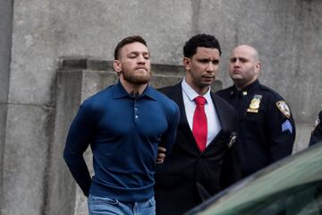 Las imágenes de la detención de McGregor