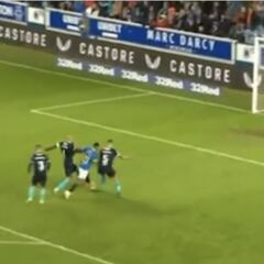 El gol de Morelos a punta de fuerza en goleada de Rangers