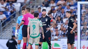 Jordan Carrillo of Santos and Sergio Ramos of Monterrey during the 11th round match between Monterrey and Santos as part of the Liga BBVA MX, Torneo Apertura 2025 at BBVA Bancomer Stadium, on September 27, 2025 in Monterrey, Nuevo Leon, Mexico.