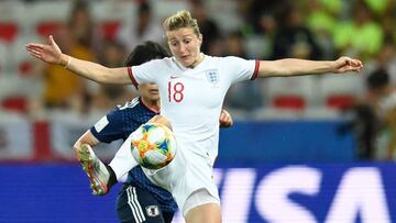 England&#039;s forward Ellen White controls the ball during the France 2019 Women&#039;s World Cup Group D football match between Japan and England, on June 19, 2019, at the Nice Stadium in Nice, southeastern France. (Photo by CHRISTOPHE SIMON / AFP)