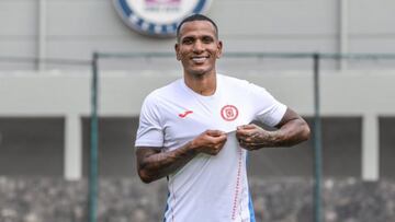 Rómulo Otero reconoce no llegar al 100 por ciento físicamente a Cruz Azul
