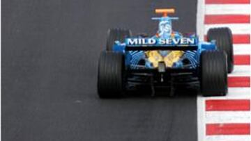 <B>SIN DESCANSO. </B>El líder del Mundial no deja de probar el R25 y de dominar las sesiones.