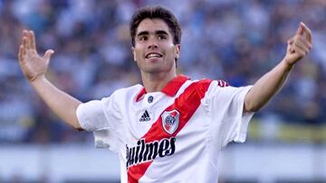 Juan Pablo Angel recuerda uno de sus mejores goles con River