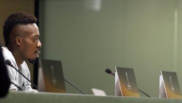 Iñaki Williams en la previa ante el OM.