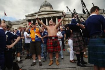 Los seguidores de Escocia en Trafalgar Square