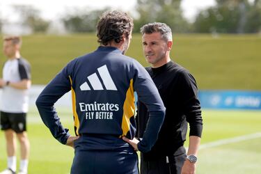 Iván Ania elogia a su rival: “Tiene muchísimo talento y un ADN muy Barça”