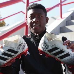Adidas acerca a Alaba