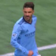David Villa vuelve a marcar y se pone a un gol de los 400