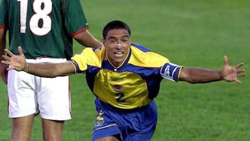 Iván Ramiro Córdoba celebrando el gol del título de la Copa América 2001