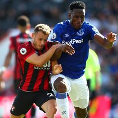 Yerry Mina, sin brillo en la derrota del Everton ante Bournemouth