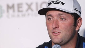 El golfista espa&ntilde;ol Jon Rahm habla este mi&eacute;rcoles durante una rueda de prensa en Ciudad de M&eacute;xico antes del World Golf Championship - M&eacute;xico Championship.