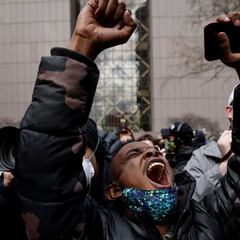 Fotos | Entre de júbilo y lágrimas, USA celebra sentencia de Derek Chauvin