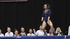 Katelyn Ohashi, la gimnasta viral, vuelve a brillar en su despedida con UCLA