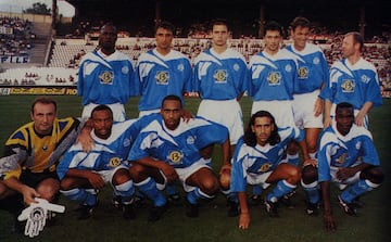 El elenco de Francia, a raíz de un escándalo de sobornos, fue enviado a la segunda división gala en 1994. 