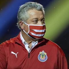 Chivas alternaría a Rodríguez y Gudiño en el arco