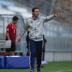 La RFEF refuerza a Santi Denia: seguirá pase lo que pase