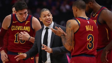 Los Cavs despiden a Tyronn Lue, el entrenador del anillo de 2016