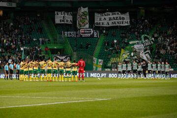 Un minuto de silencio en honor a Pelé,antes del partido de la liga en Portugal entre Sporting CP y Pacos de Ferreira en el Estadio José Alvalade.