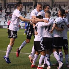 El Burgos, la ‘locomotora’ engrasada por Michu para el ascenso