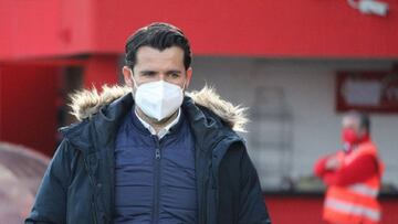 Lolo Escobar, destituido como entrenador del Mirandés