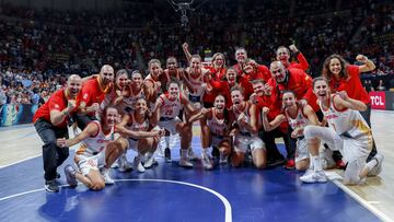 30/09/18 BALONCESTO FEMENINO MUNDIAL TENERIFE 2018
 PARTIDO SELECCION ESPA&Ntilde;OLA ESPA&Ntilde;A - BELGICA
 ALEGRIA CELEBRACION MEDALLA BRONCE 
 PUBLICADA 01/10/18 NA MA42 5COL