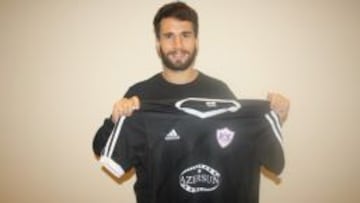 Dani Quintana en su presentación como jugador del Qarabag azerbaiyano.