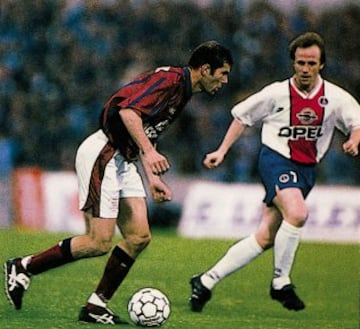 En 1992 'Zizou' ficha por el Girondins de Burdeos.