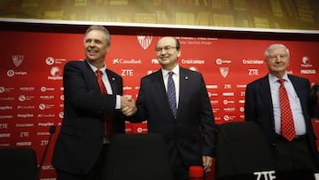 Caparrós en su presentación.