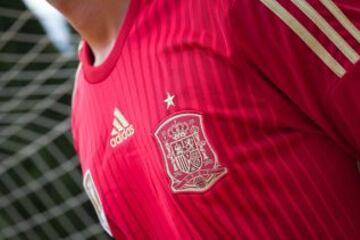 La nueva equipación de la Selección española, en imágenes