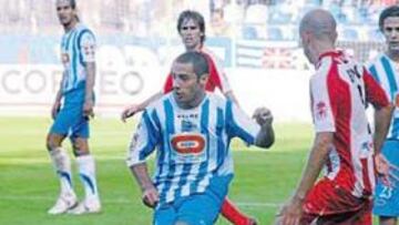 <b>POR LA MÍNIMA. </b>Un gol de Casar fue suficiente para dejar los tres puntos en Mendizorroza.