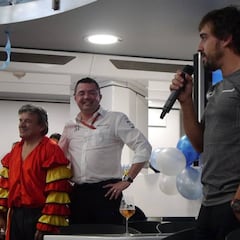 Alonso a McLaren: "Si me hacéis un buen regalo cumpliré aquí 37"