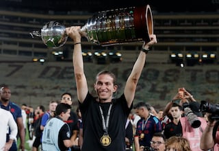 Flamengo se dispara con Filipe Luís