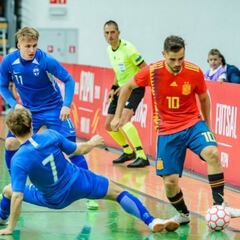 España se mide con Polonia con los deberes cumplidos