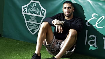 28/10/21 ELCHE
ENTREVISTA
OMAR MASCARELL
VISTE DE CALLE PAISANO