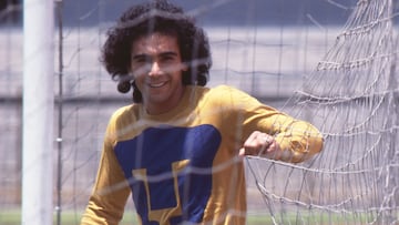Historical photo of Hugo Sanchez of the Pumas UNAM Team in 1981.
Foto Historica del Hugo Sanchez del Equipo Pumas UNAM en 1981.
1981/MEXSPORT/David Leah./ARCHIVO HISTORICO MEXSPORT