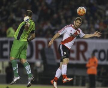 Azcona evitó la clasificación del campeón a cuartos de final.