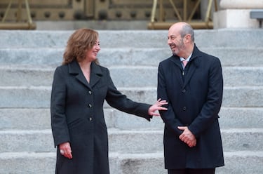 La presidenta del Congreso, Francina Armengol, y el presidente del Senado, Pedro Rollán, presiden  el acto de izado solemne de la Bandera Nacional en el Congreso de los Diputados.