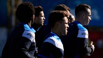 Ocho del filial ante el Barcelona: los únicos invictos del derbi