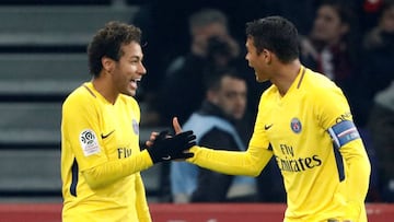 Thiago Silva y Neymar.