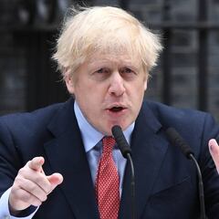 Boris Johnson rechaza empezar a relajar el confinamiento en su reaparición: "Hay riesgo"