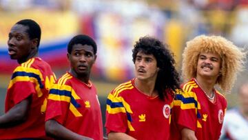 14/6/1990 Football World Cup 1990, Colombia v Yugoslavia, The Colombian wall disperses after the freekick. (Photo by Mark Leech/Getty Images)